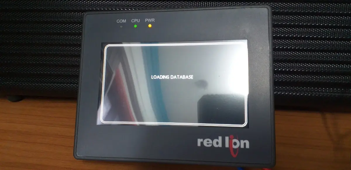 Pantalla Hmi Touch A Color Red Lion 5¨ G304k200 (Usado) - Imagen 4